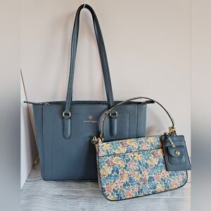NWOT Nanette Lepore Chic Blue and Floral Tote Bag 3 Pc Set